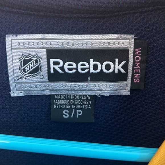 NHL Buffalo Sabers Jack Eichel #15 Reebok Women’s Small Jersey - Picture 3 of 6